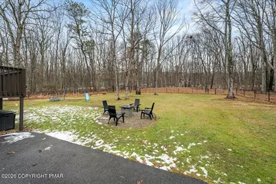  241 Squirrelwood Court, Effort, PA 18330 - Photo 30