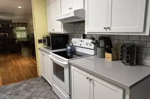 25 Estates Dr, Lake Harmony, PA 18624 - Photo 10