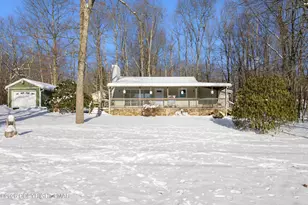 8676 Twin Lake Dr, Kunkletown, PA 18058 - Photo 2