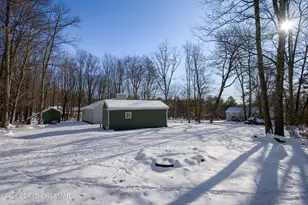 8676 Twin Lake Dr, Kunkletown, PA 18058 - Photo 28