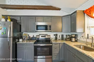 109 Stuart Pl, Bushkill, PA 18324 - Photo 8