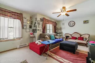 127 Simmons Pl, Bushkill, PA 18324 - Photo 18