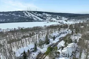 102 Laurelwoods Dr, Lake Harmony, PA 18624 - Photo 40