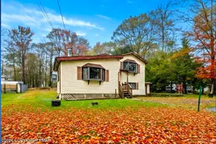 217 Coach Rd, Tobyhanna, PA 18466 - Photo 1