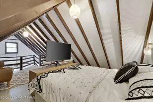 137 Sundance Dr, Pocono Lake, PA 18347 - Photo 18