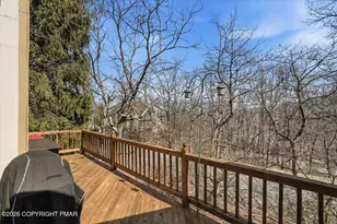 393 Vista Dr, Tannersville, PA 18372 - Photo 34