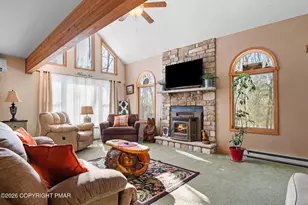 146 Mountain View Dr, Jim Thorpe, PA 18229 - Photo 2