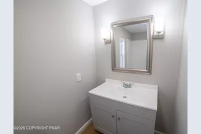  128 Bartion Court, Bartonsville, PA 18321 - Photo 14