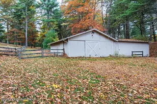 139 Johnny Bee Rd, Dingmans Ferry, PA 18328 - Photo 12