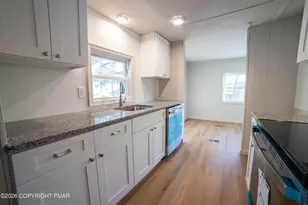 143 Bartion Ct, Bartonsville, PA 18321 - Photo 10