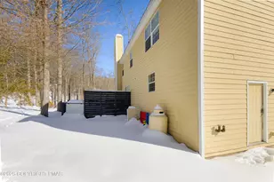 2115 Hemlock Ln, East Stroudsburg, PA 18302 - Photo 44