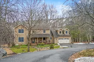 723 Lower Deer Valley Rd, Tannersville, PA 18372 - Photo 1