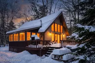 102 King Arthur Rd, Pocono Lake, PA 18347 - Photo 1