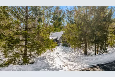  102 King Arthur Road, Pocono Lake, PA 18347 - Photo 4