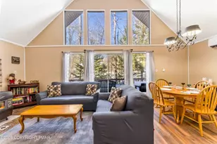 102 King Arthur Rd, Pocono Lake, PA 18347 - Photo 12