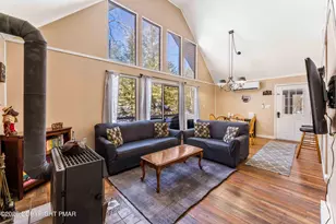 102 King Arthur Rd, Pocono Lake, PA 18347 - Photo 14