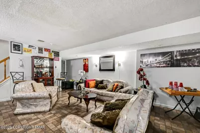  844 S Front Street, Allentown, PA 18103 - Photo 4