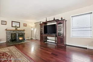 218 Spruce Run Dr, Dingmans Ferry, PA 18328 - Photo 12