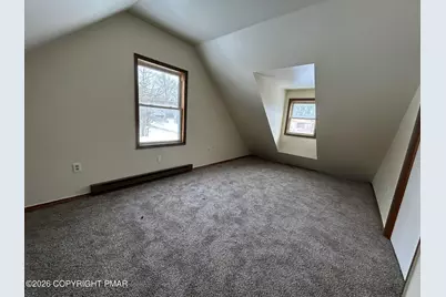  684 Country Place Drive, Tobyhanna, PA 18466 - Photo 14