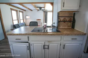 8600 Delong Dr, Slatington, PA 18080 - Photo 26