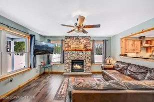 1055 Sugar Hollow Rd, Saylorsburg, PA 18353 - Photo 10