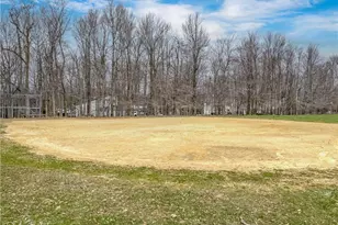 3076 Briarwood Dr, Tobyhanna, PA 18466 - Photo 32