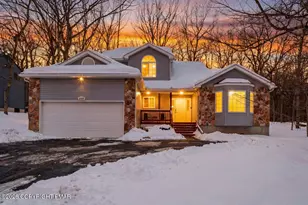 2130 Scarborough Way, Bushkill, PA 18324 - Photo 1