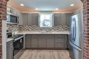 518 Pen Argyl St, Pen Argyl, PA 18072 - Photo 4