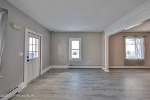 518 Pen Argyl St, Pen Argyl, PA 18072 - Photo 14