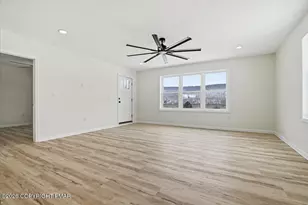 255 E Railroad St, Nesquehoning, PA 18240 - Photo 32