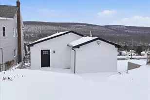 255 E Railroad St, Nesquehoning, PA 18240 - Photo 38