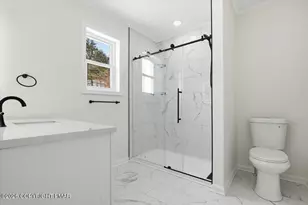 255 E Railroad St, Nesquehoning, PA 18240 - Photo 20