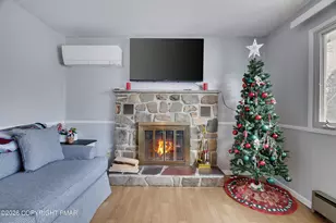 7537 Lake Shore Dr, Pocono Lake, PA 18347 - Photo 28