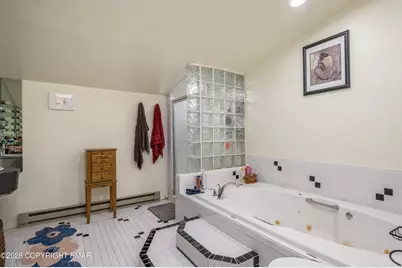  218 Blue Jay Court, Bushkill, PA 18324 - Photo 18