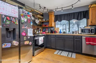 218 Blue Jay Ct, Bushkill, PA 18324 - Photo 10