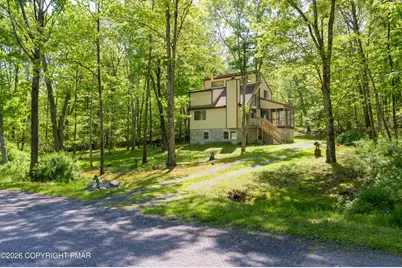  218 Blue Jay Court, Bushkill, PA 18324 - Photo 12