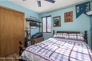 218 Blue Jay Ct, Bushkill, PA 18324 - Photo 12