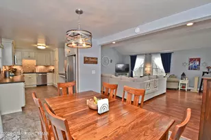 1020 Mountain Ave, Pen Argyl, PA 18072 - Photo 2