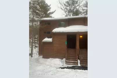 160 Stream Court, Bushkill, PA 18324 - Photo 1