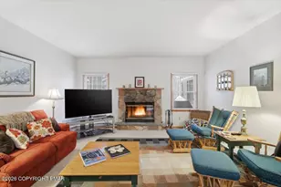 137 Laurel Ct, Tannersville, PA 18372 - Photo 8