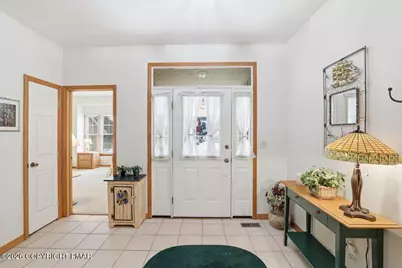  137 Laurel Court, Tannersville, PA 18372 - Photo 4