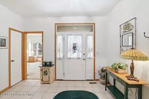 137 Laurel Ct, Tannersville, PA 18372 - Photo 4