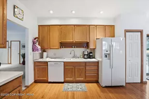 137 Laurel Ct, Tannersville, PA 18372 - Photo 14