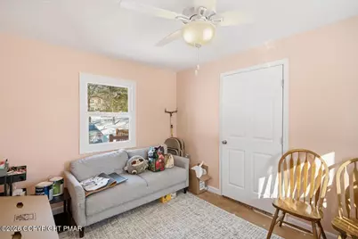  186 Pocono Boulevard, Bushkill, PA 18324 - Photo 12