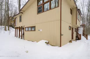 250 White Pine Dr, Pocono Lake, PA 18347 - Photo 8
