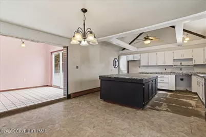  512 Broad Street, Pittston, PA 18640 - Photo 8