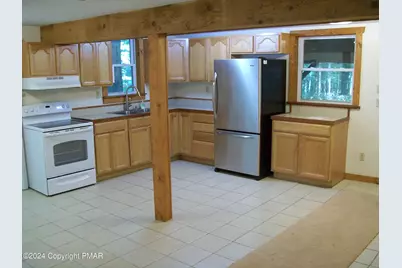  5239 Goldenrod Avenue, Gouldsboro, PA 18424 - Photo 6