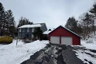 5602 Broadacre Dr, Stroudsburg, PA 18360 - Photo 2