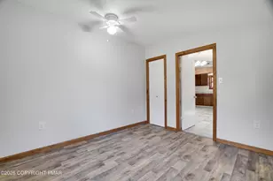 122 Kocher Ln, Wind Gap, PA 18091 - Photo 12