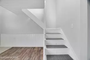 122 Kocher Ln, Wind Gap, PA 18091 - Photo 14